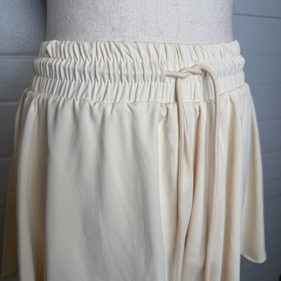 Love Tree White Athletic Flowy Shorts – Size Small - Picture 4 of 8